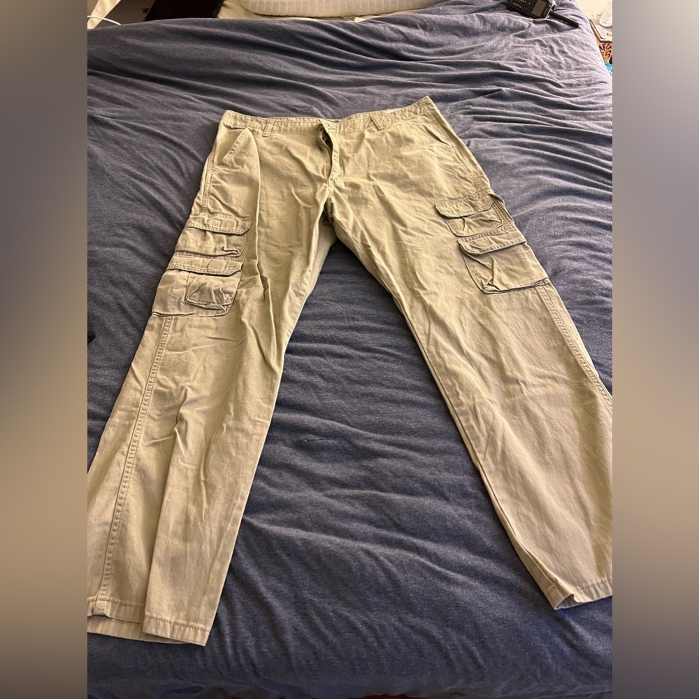 1 pair of Wrangler Cargo pants